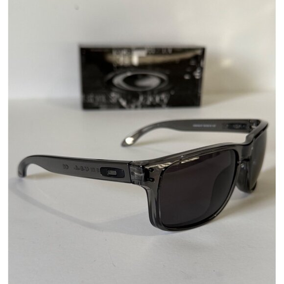 Oakley Holbrook Smoke Gray Frame 9102  Prizm Polarized Black - Picture 3 of 7